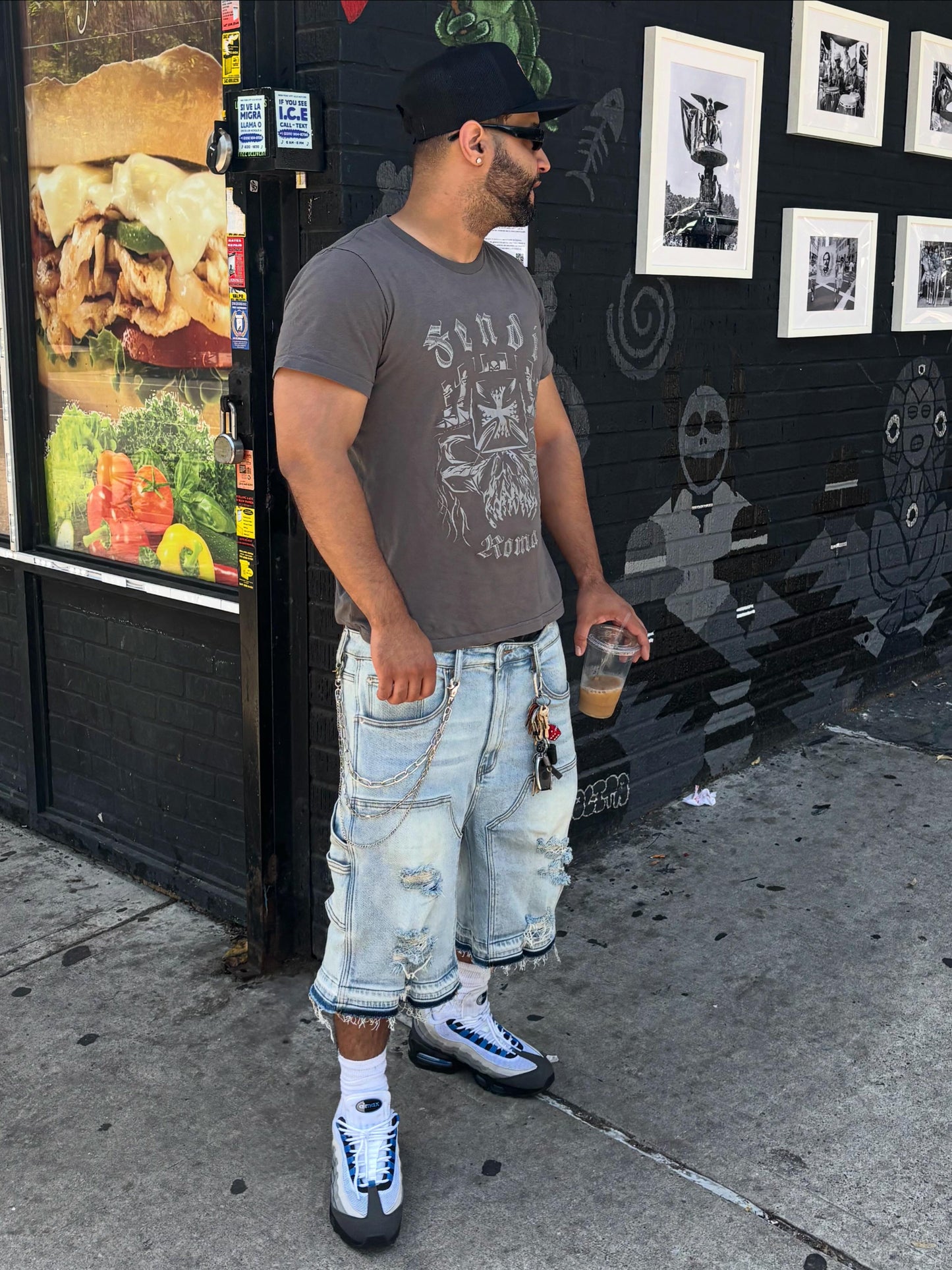 Showroom 101 “#003” jorts