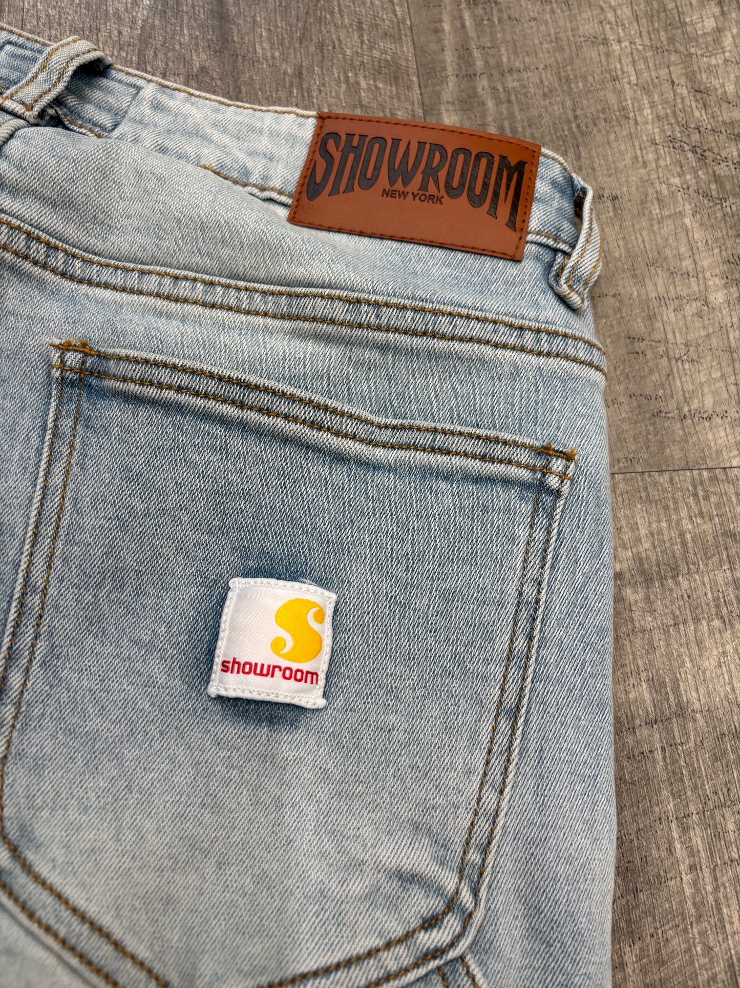 Showroom 101 “#003” jorts