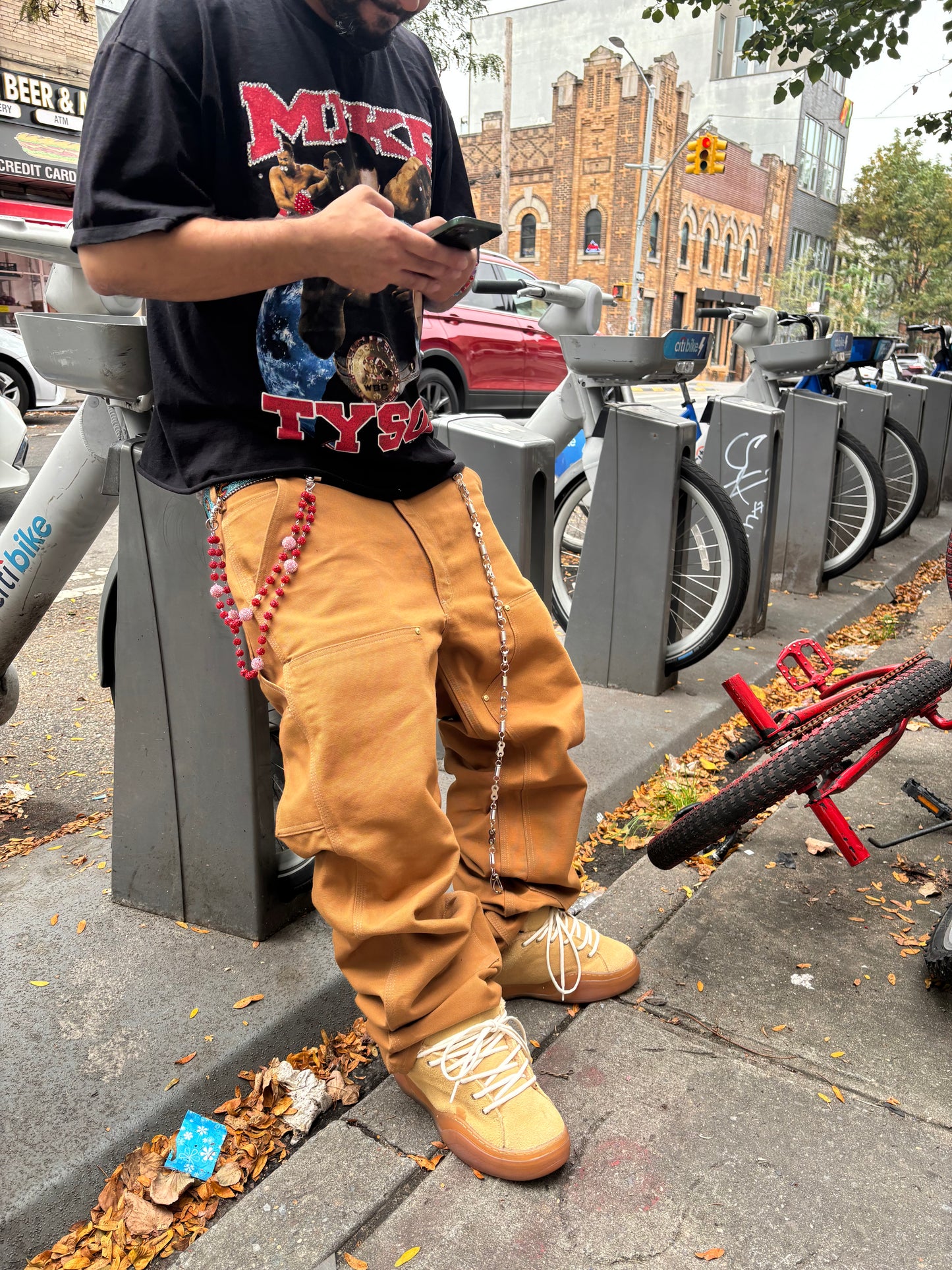 Showroom wallet chains (7 options)