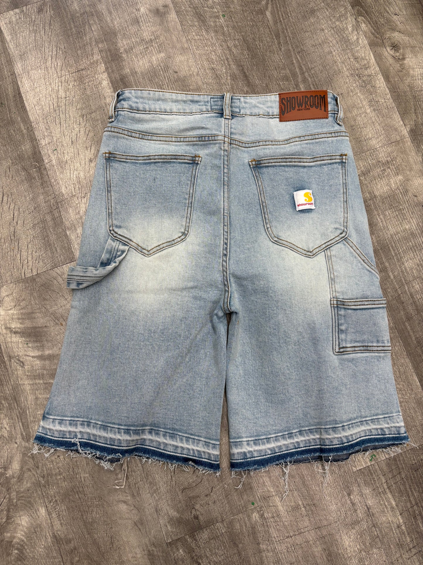 Showroom 101 “#003” jorts
